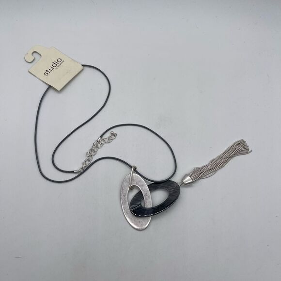 StudioBy Duplaise Tassel Necklace in Silver Tone and laminated pendant NWT - Picture 2 of 4